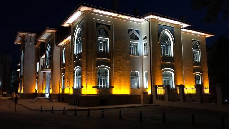 Beylikdüzü 7/24 Acil Elektrik Arıza Servisi - Bina Dış Cephe Aydınlatma ve Tabela Montajı